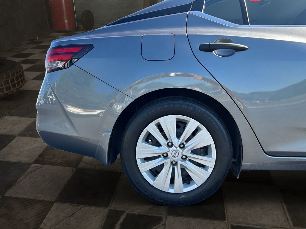 Used 2024 Nissan Sentra S FWD image 8