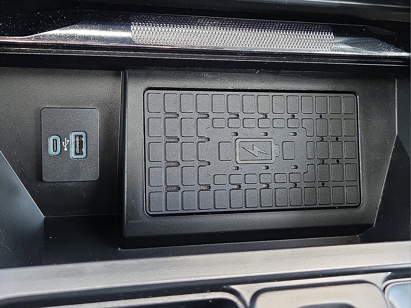 Certified 2023 Ford F150 Lariat w/ Equipment Group 502A High image 17