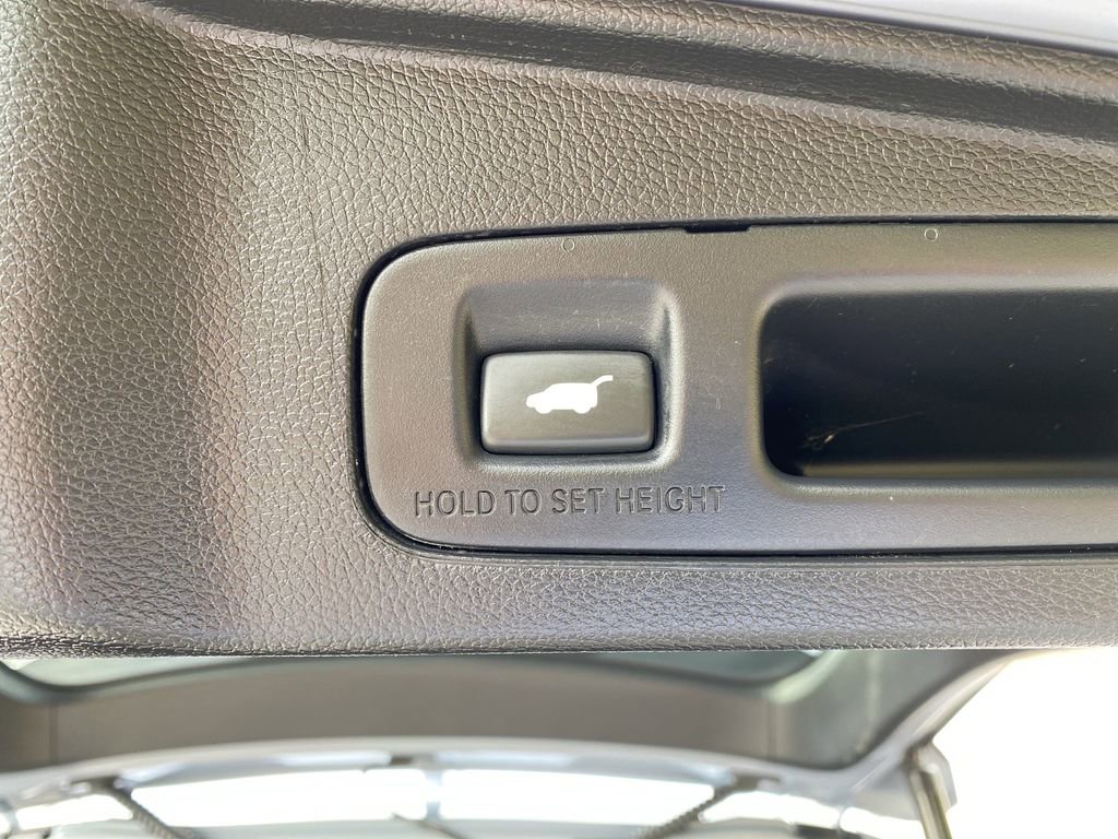 Used 2022 Honda CR-V Touring image 18