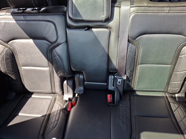 Certified 2017 Ford Explorer Platinum AWD/4WD image 19