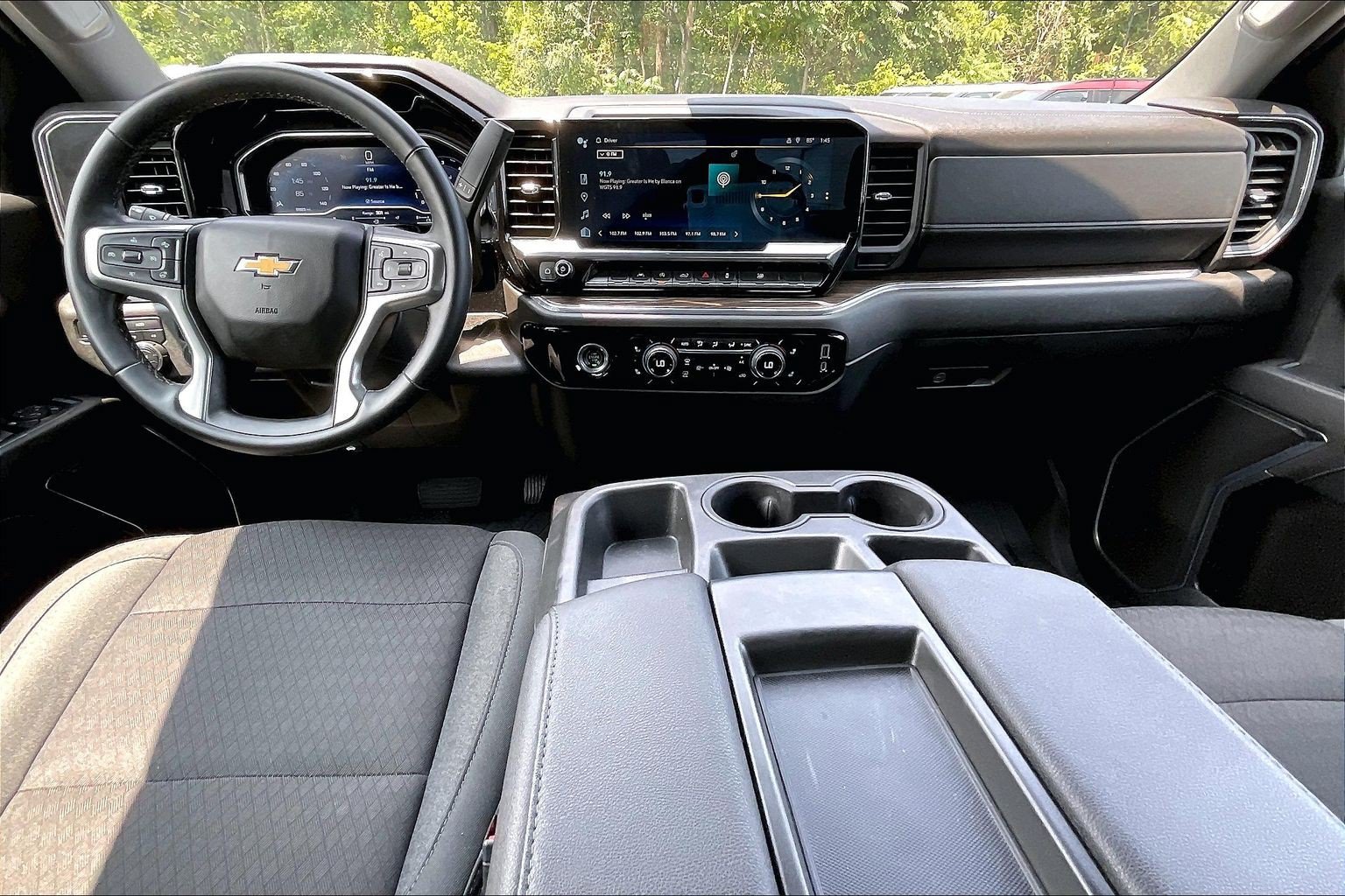 Used 2023 Chevrolet Silverado 1500 LT w/ Protection Package AWD/4WD image 14