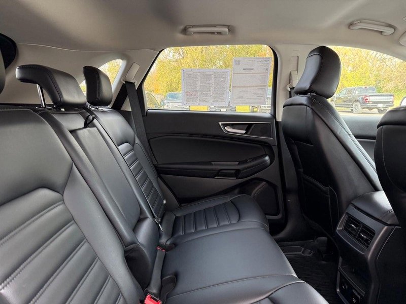 Certified 2023 Ford Edge SEL w/ Convenience Package image 9