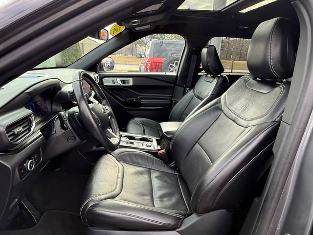 Certified 2023 Ford Explorer ST w/ Equipment Group 401A image 6