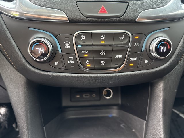 Used 2019 Chevrolet Equinox LT w/ Sun & Navigation Package FWD image 26