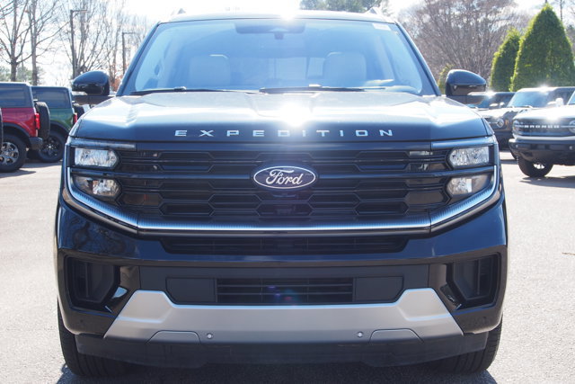 Certified 2025 Ford Expedition Max Platinum w/ Platinum Ultimate Package image 8