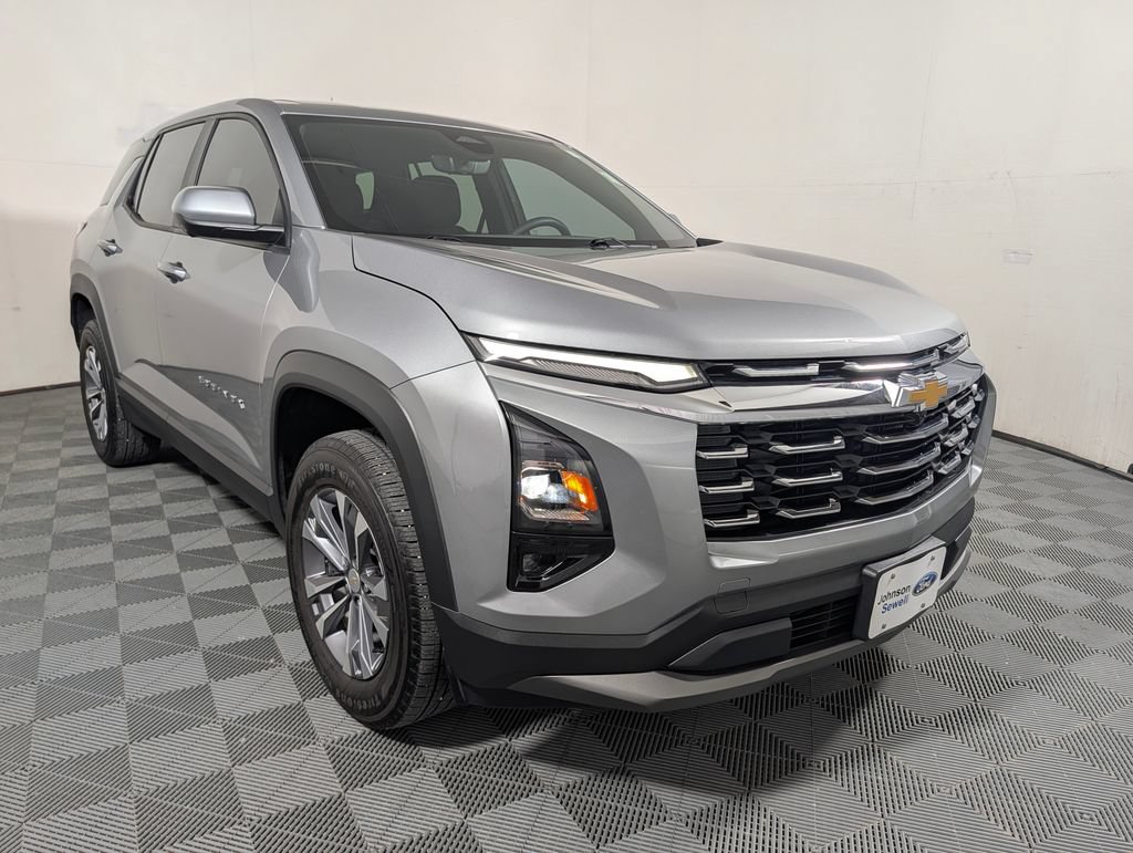 Used 2025 Chevrolet Equinox LT w/ Safety and Technology Package FWD image 1