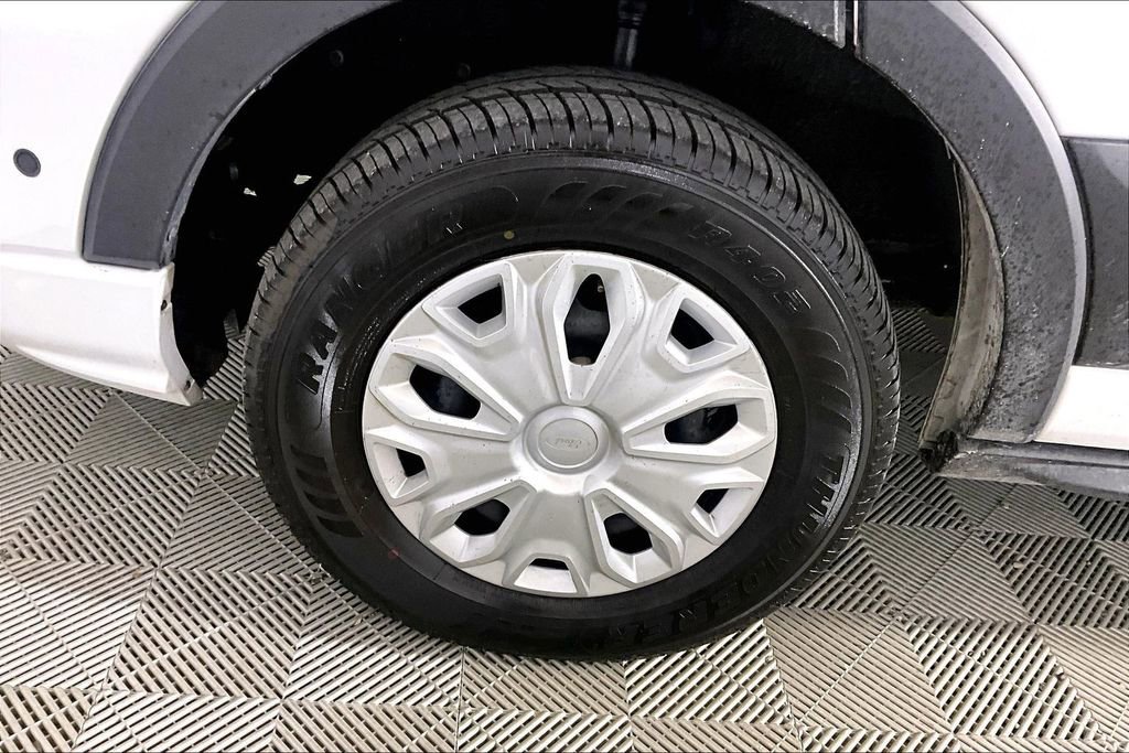 Certified 2024 Ford Transit 350 XLT RWD image 7
