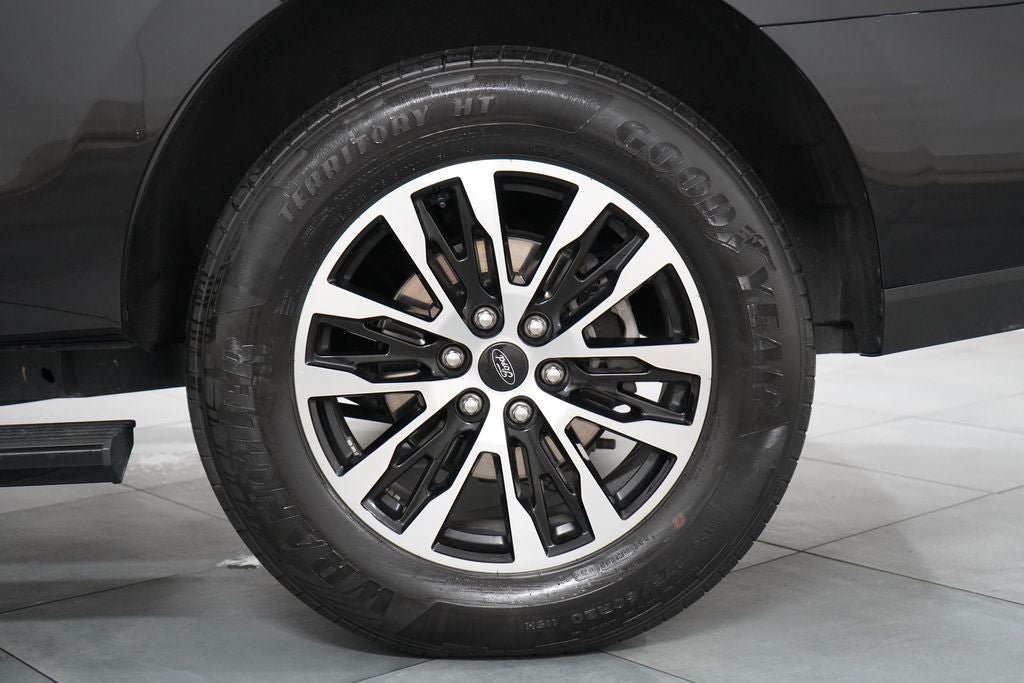 Certified 2025 Ford Expedition Platinum AWD/4WD image 36