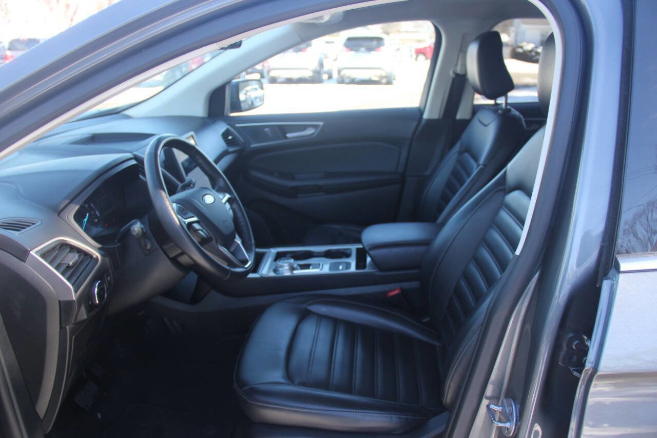 Certified 2024 Ford Edge SEL image 25