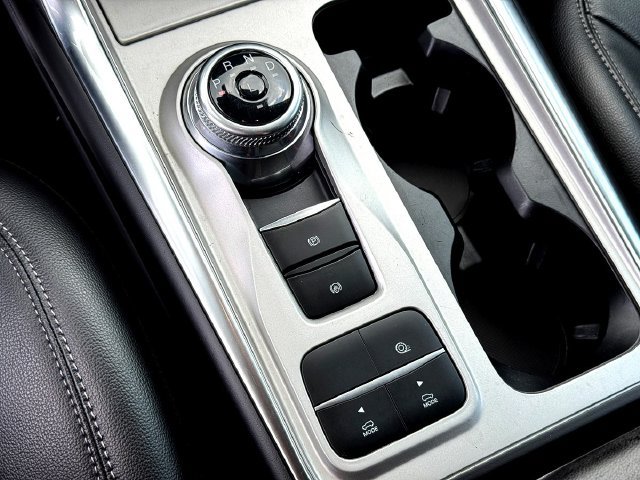 Certified 2023 Ford Explorer Limited w/ Limited Technology Package RWD image 19
