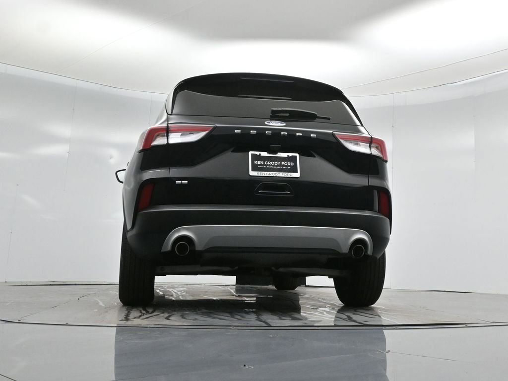 Certified 2022 Ford Escape SE image 49