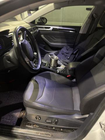 Used 2021 Volkswagen Arteon SE image 3