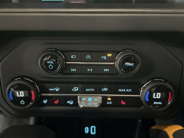 Certified 2024 Ford Bronco Badlands AWD/4WD image 21
