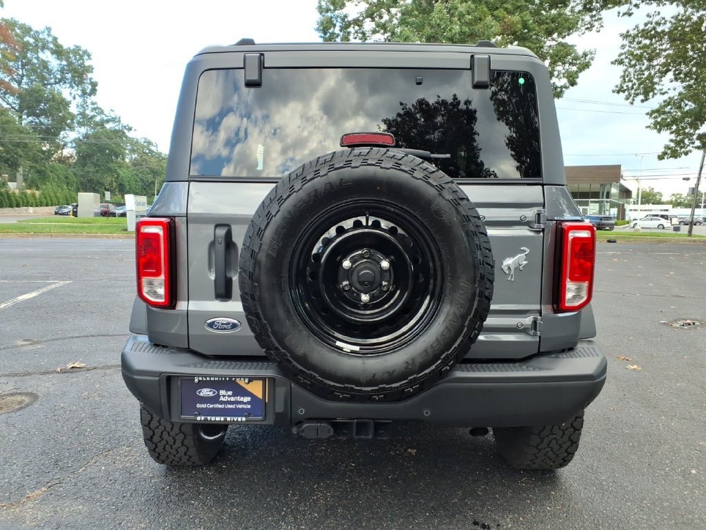 Certified 2023 Ford Bronco 2-Door AWD/4WD image 3
