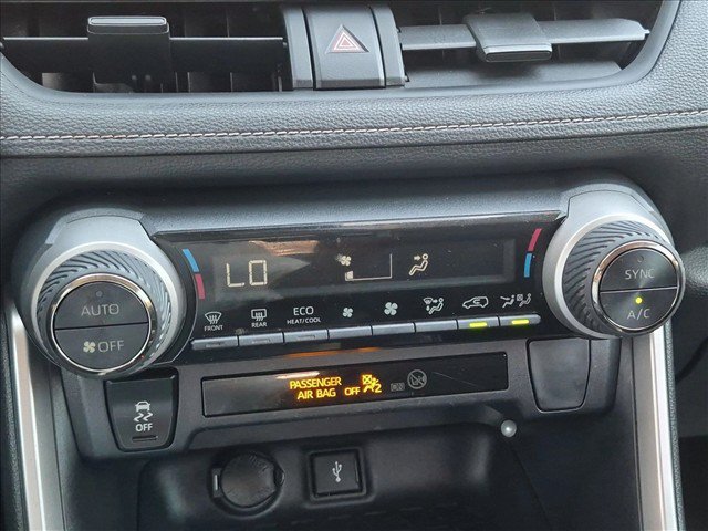 Used 2021 Toyota RAV4 XLE w/ Convenience Package AWD/4WD image 14