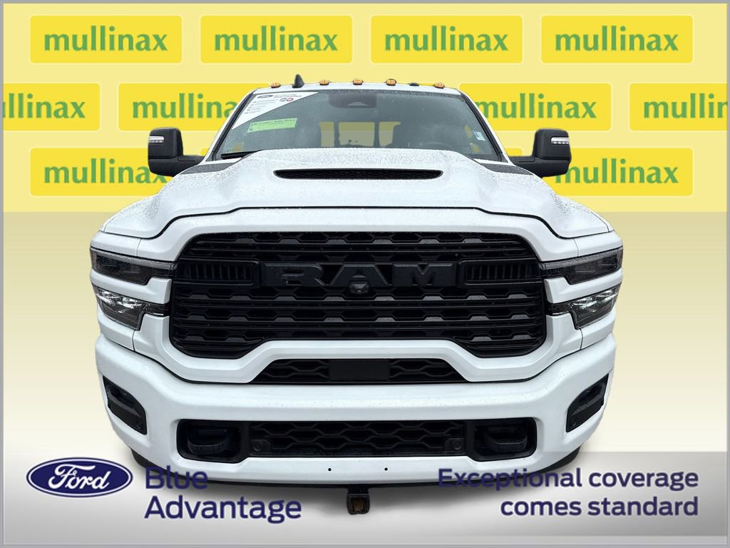 Used 2025 RAM 3500 Limited image 12