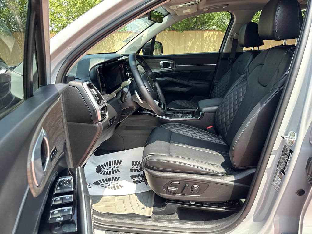 Used 2022 Kia Sorento SX Prestige AWD/4WD image 11