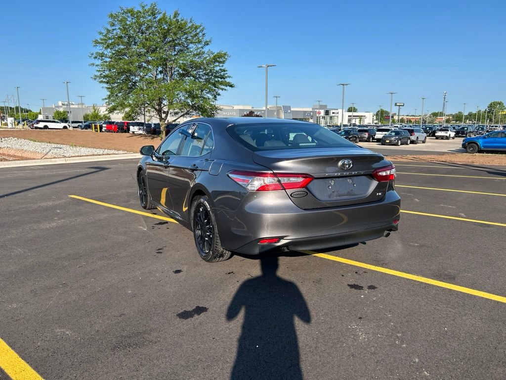 Used 2018 Toyota Camry LE FWD image 26