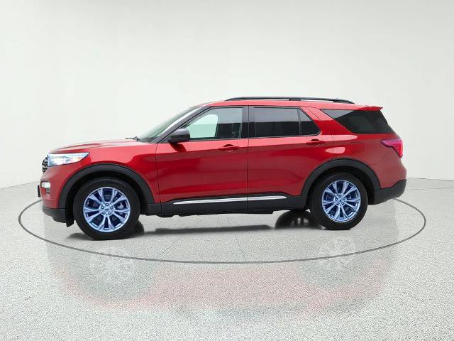 Certified 2023 Ford Explorer XLT w/ Equipment Group 202A RWD image 4