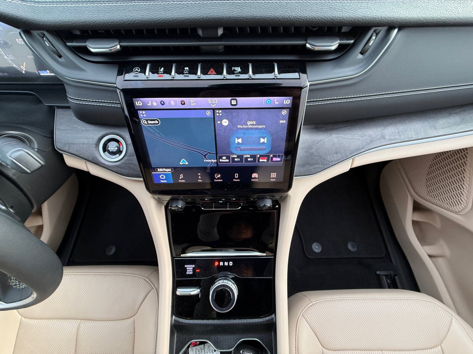 Used 2024 Jeep Grand Cherokee L Limited w/ Luxury Tech Group II AWD/4WD image 15