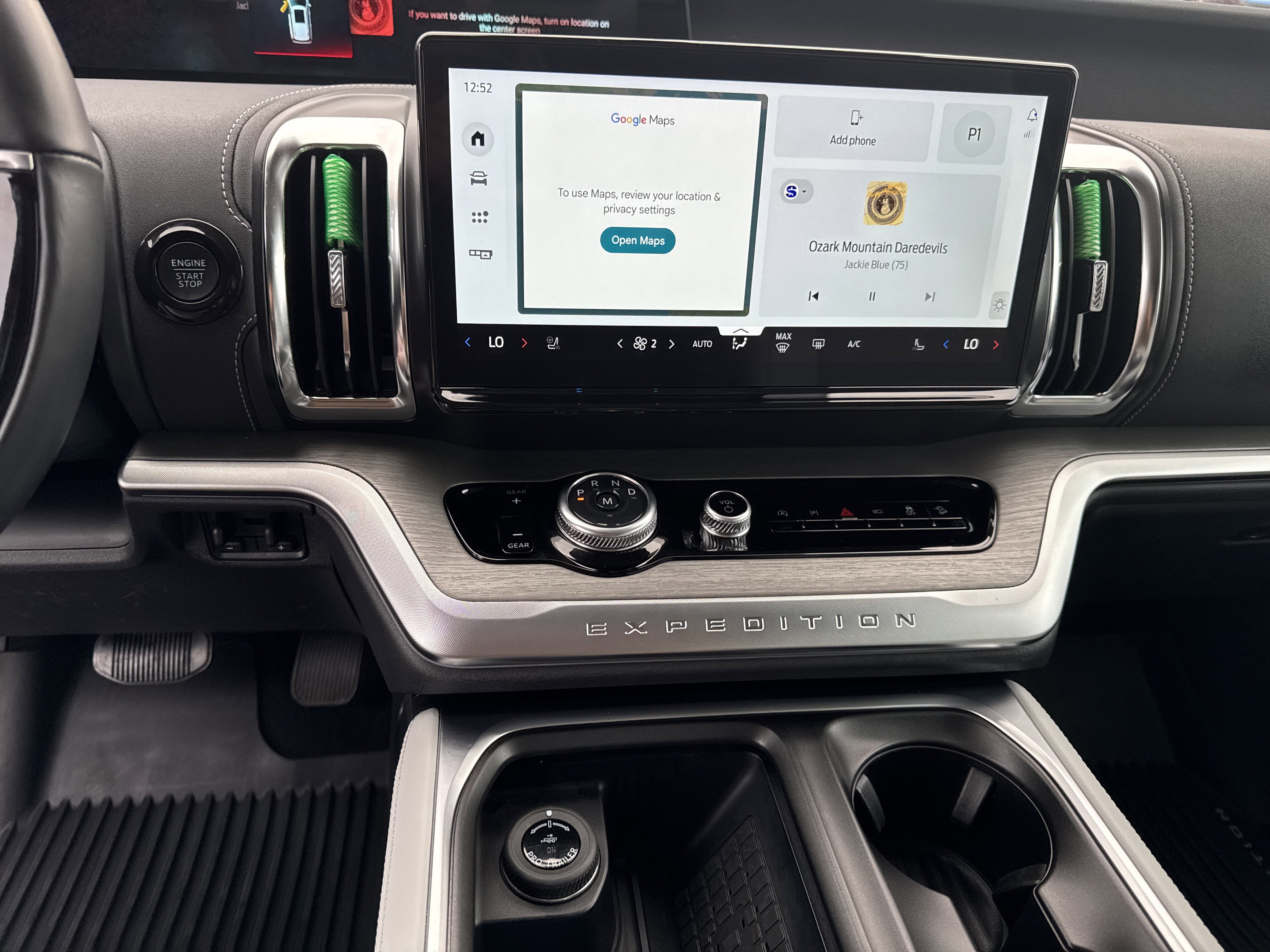 Certified 2025 Ford Expedition Max Platinum w/ Driver's Package image 28