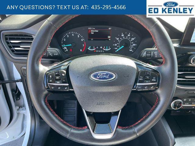 Certified 2022 Ford Escape SEL w/ SEL Stealth AWD Package image 17