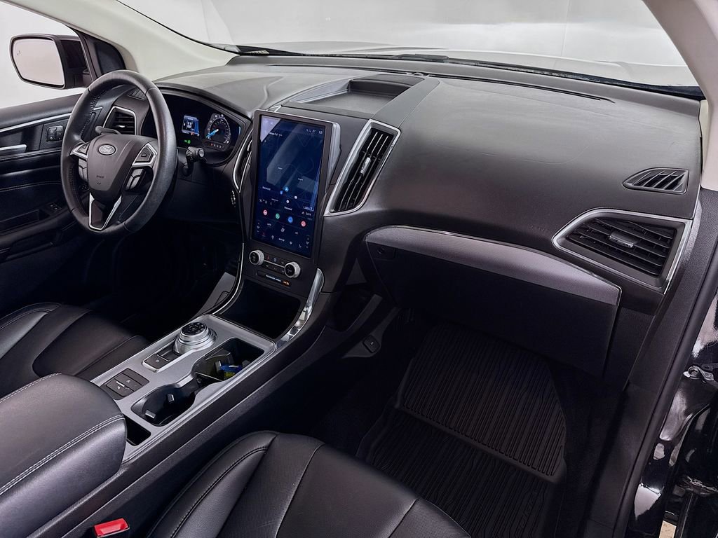 Certified 2022 Ford Edge Titanium w/ Equipment Group 301A image 31