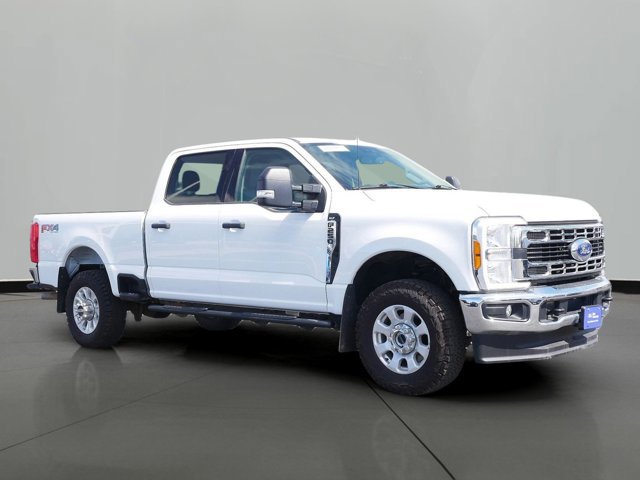 Certified 2023 Ford F250 XLT w/ FX4 Off-Road Package AWD/4WD image 4