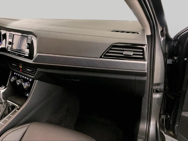 Used 2023 Volkswagen Jetta SE FWD image 15