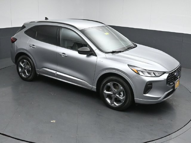 Certified 2024 Ford Escape ST-Line w/ Tech Pack #1 AWD/4WD image 44