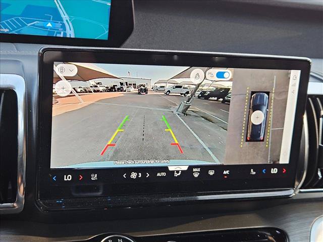 Certified 2025 Ford Expedition Platinum AWD/4WD image 11