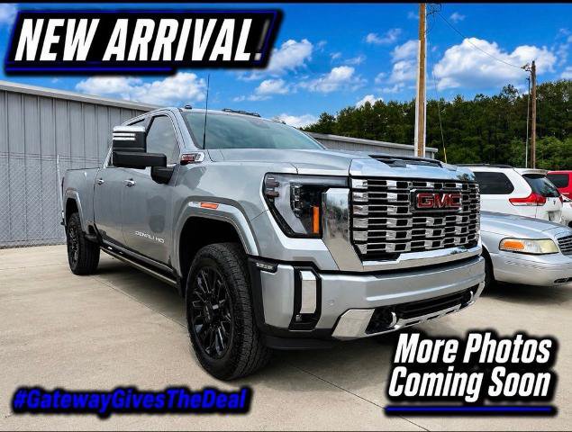 Used 2026 GMC Sierra 2500 Denali w/ Denali Reserve Package AWD/4WD image 1
