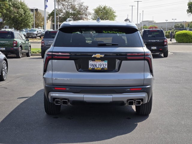 Used 2024 Chevrolet Traverse LT FWD image 5