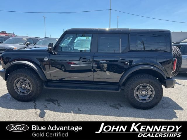 Certified 2025 Ford Bronco Outer Banks w/ Sasquatch Package AWD/4WD image 2