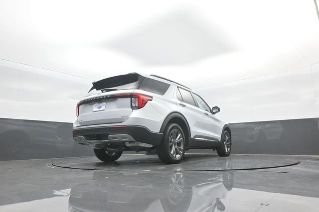 Certified 2025 Ford Explorer Active w/ Active Comfort Package AWD/4WD image 38