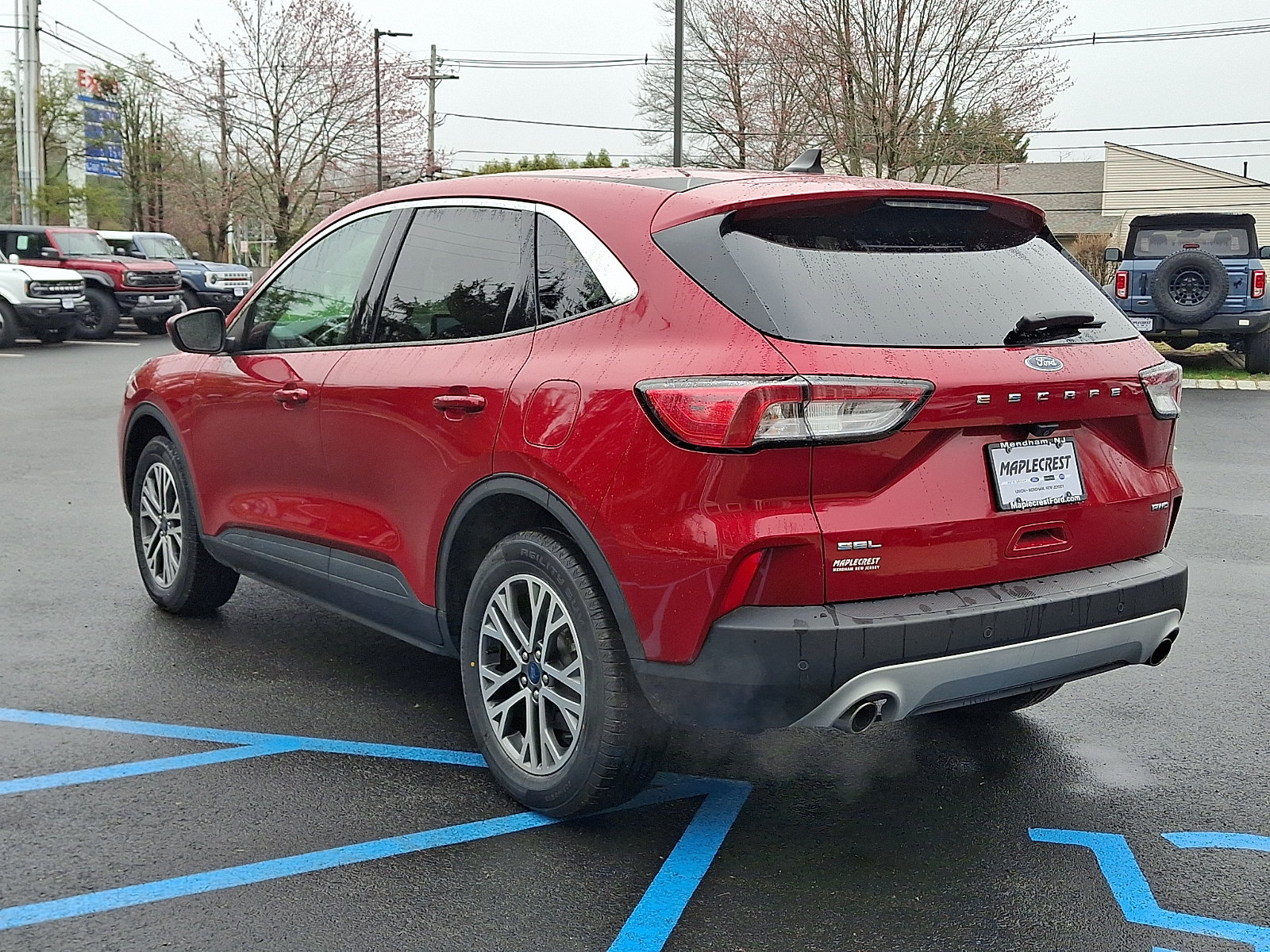 Certified 2022 Ford Escape SEL w/ Technology Package AWD/4WD image 4