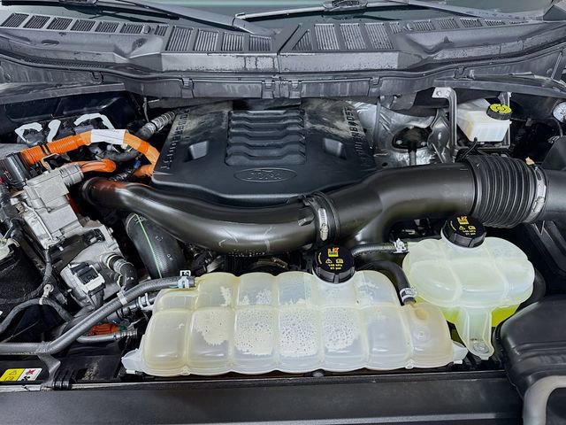 Certified 2022 Ford F150 Platinum w/ Equipment Group 701A High image 31