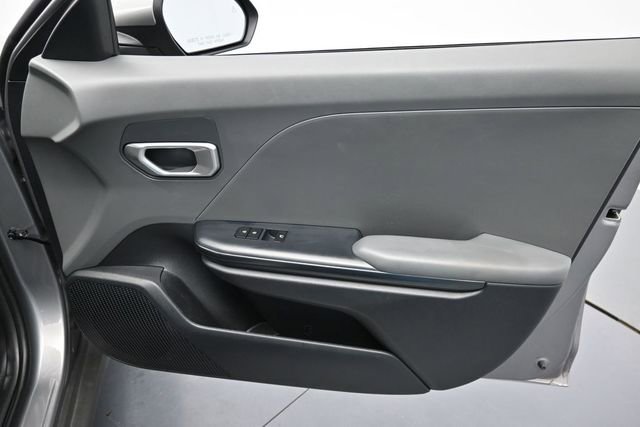 Used 2025 Kia K4 FWD image 30