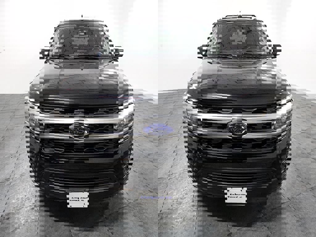 Certified 2024 Ford Expedition Max XLT image 7