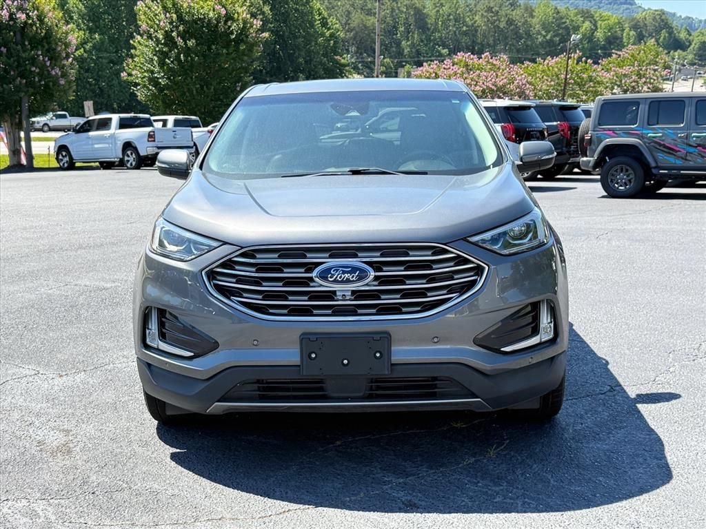 Certified 2022 Ford Edge Titanium w/ Equipment Group 301A AWD/4WD image 9