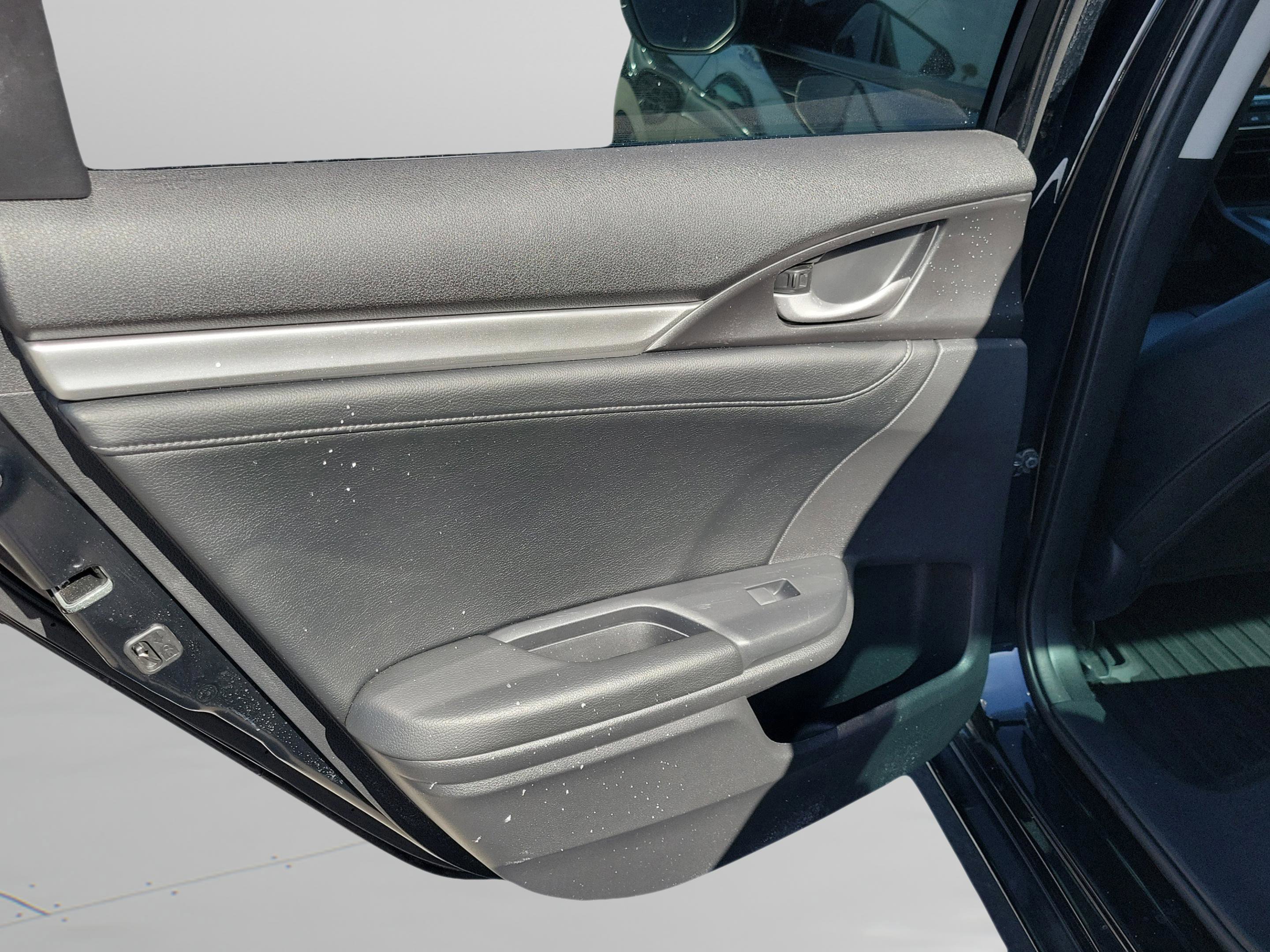 Used 2017 Honda Civic Touring image 25