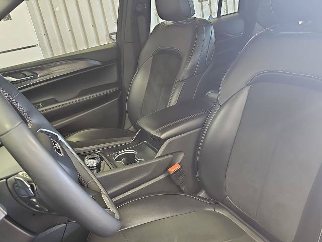 Used 2025 Jeep Grand Cherokee Altitude AWD/4WD image 15