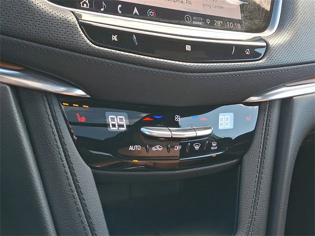 Used 2021 Cadillac XT5 Premium Luxury image 16