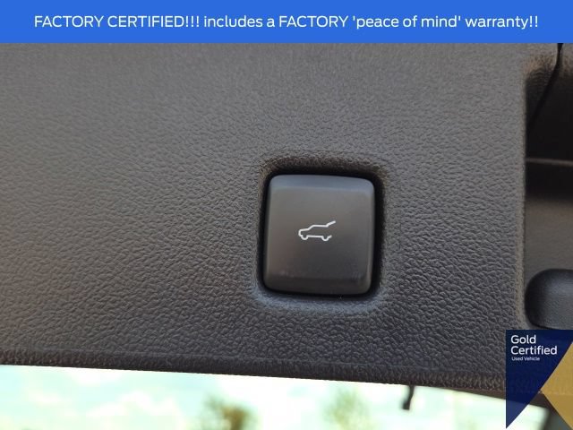 Certified 2025 Ford Escape ST-Line Select AWD/4WD image 17