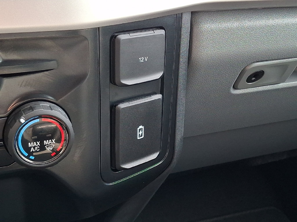 Certified 2025 Ford F250 XL w/ STX Appearance Package AWD/4WD image 24