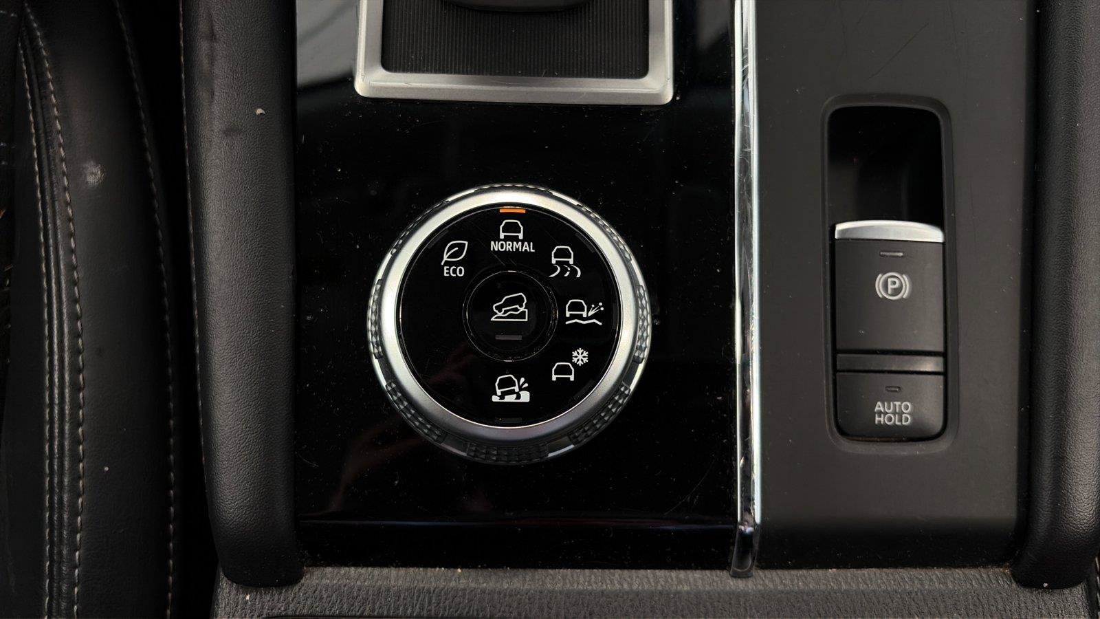 Used 2024 Mitsubishi Outlander SE AWD/4WD image 26