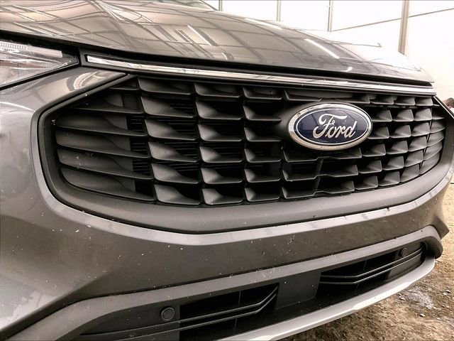 Certified 2024 Ford Escape Active AWD/4WD image 29
