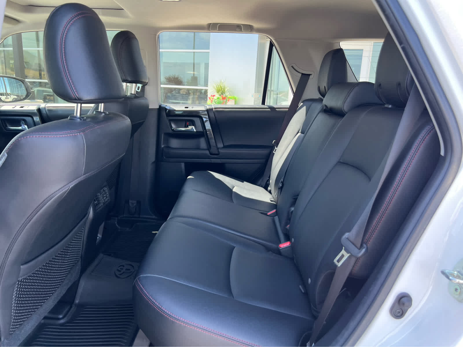 Used 2023 Toyota 4Runner TRD Off-Road Premium w/ Off Road Premium Plus Package AWD/4WD image 27