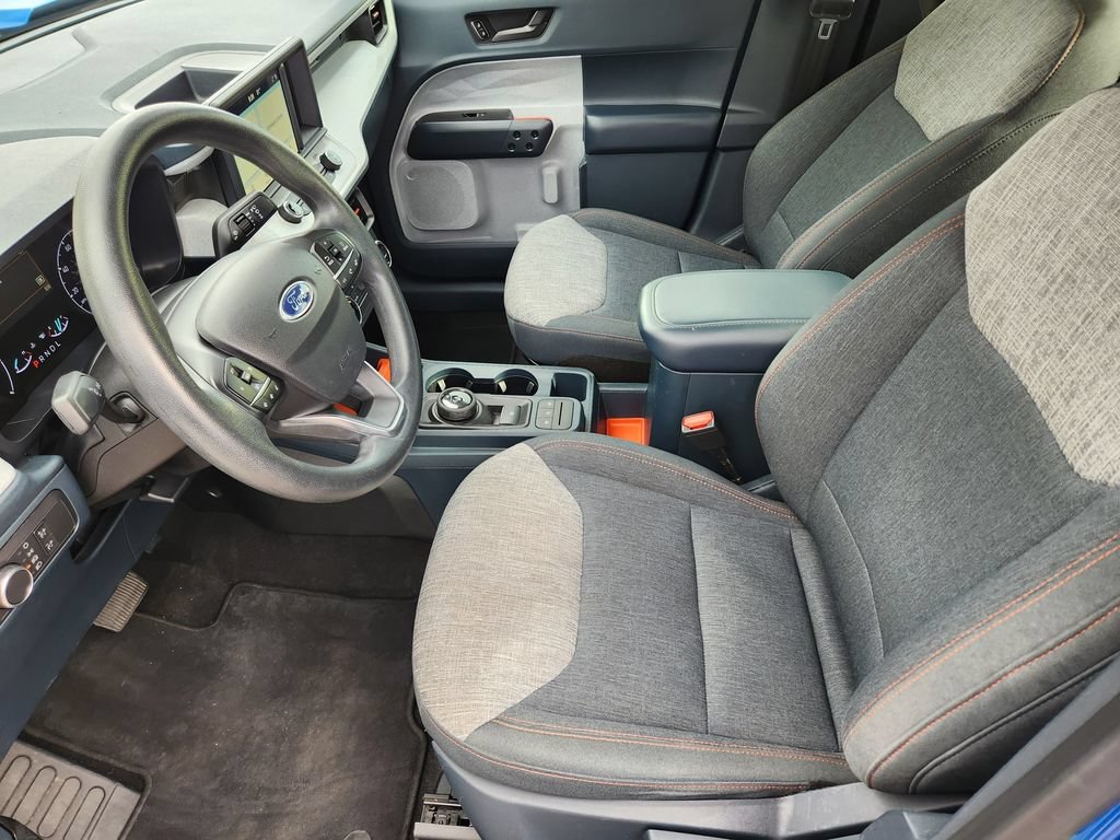Certified 2022 Ford Maverick XLT FWD image 14