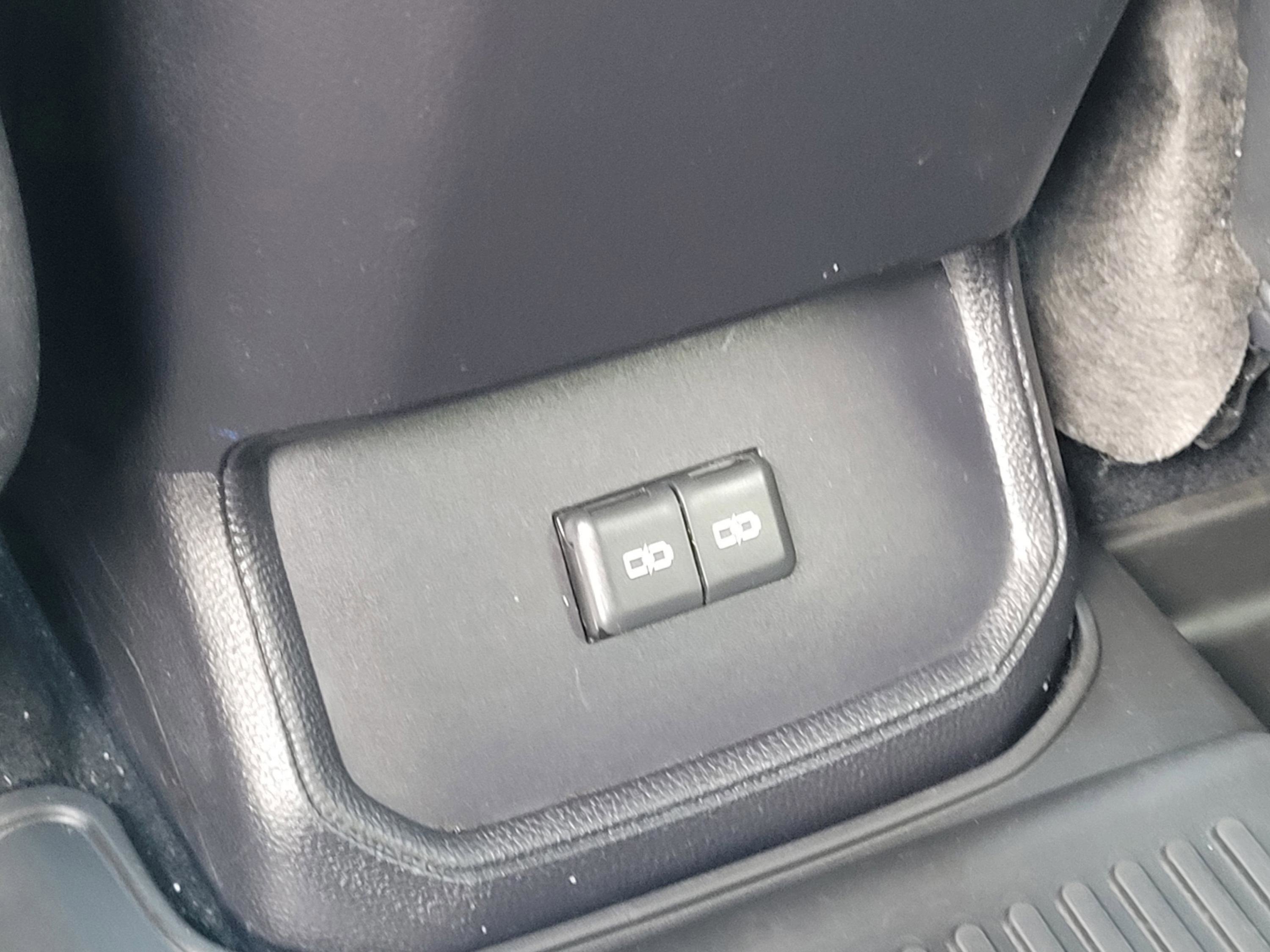 Used 2022 Toyota Highlander XSE image 27